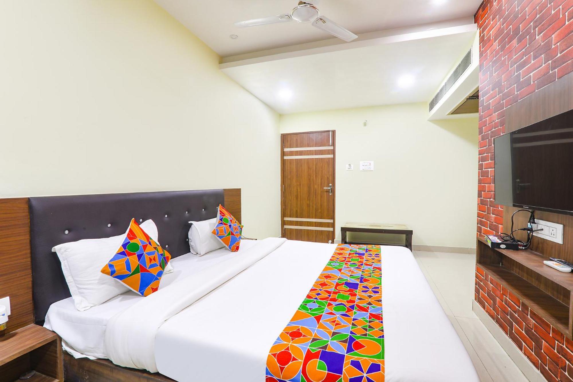 Fabhotel The Kumar Inn Danapur Exterior foto